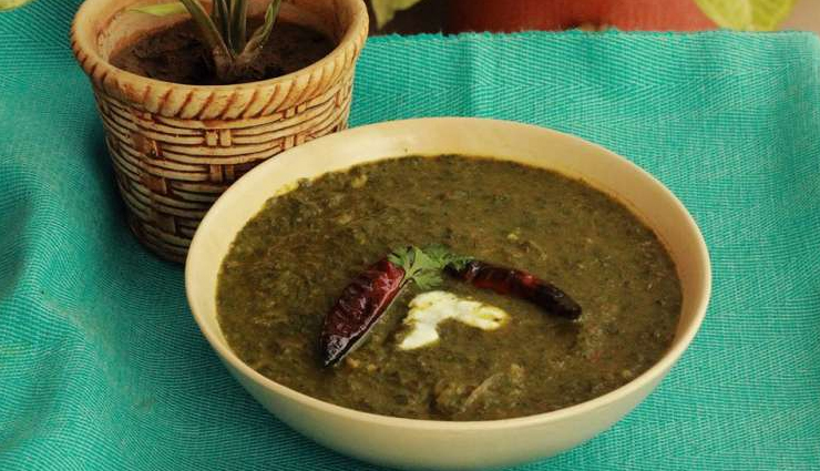 dishes of uttarakhand,uttarakhand,kafuli,bhang ki chutney,garhwal ka fannah,phaanu,baadi,kandalee ka saag