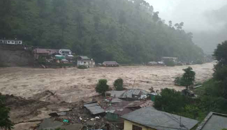 उत्तराखंड में बादल फटने से तबाही, 10 मरे, 17 लापता, रेस्क्यू में लगाए गए 2 हेलिकॉप्टर 