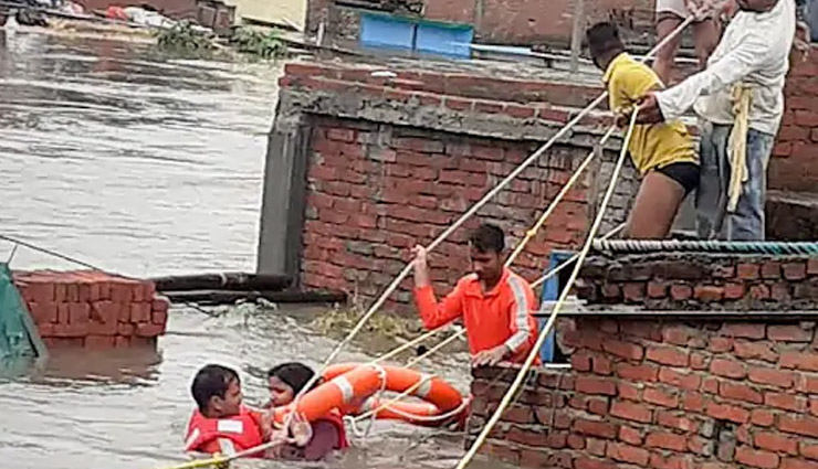 उत्तराखंड में बाढ़ और लैंडस्लाइड ने मचाई तबाही 47 लोगों की मौत