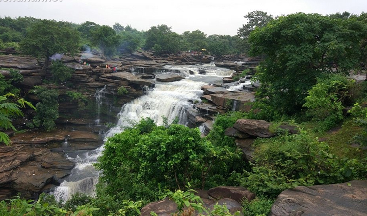 famous waterfalls of uttar pradesh,holiday,travel,tourism,uttar pradesh tourism,tourist places in uttar pradesh