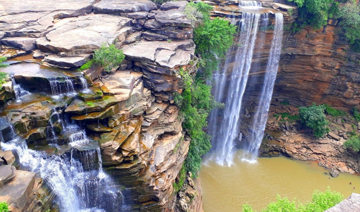 famous waterfalls of uttar pradesh,holiday,travel,tourism,uttar pradesh tourism,tourist places in uttar pradesh