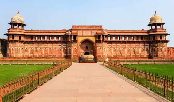 these 10 historical buildings attract the attention of tourists to uttar pradesh,holiday,travel,tourism