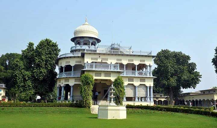 these 10 historical buildings attract the attention of tourists to uttar pradesh,holiday,travel,tourism