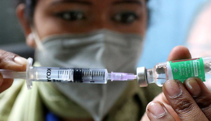 देश में पिछले 24 घंटों में लगाई गईं कोरोना वैक्सीन की 37,23,367 डोज, कुल आंकड़ा 37.60 करोड़ के पार
