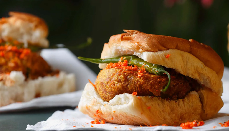 Recipe - Maharashtrian Style Vada Pav