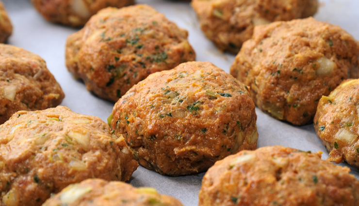 Recipe- Easy To Make Chicken Kheema Vada