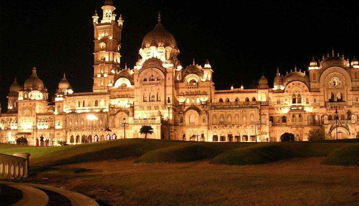 सांस्कृतिक एवं व्यापारिक महत्व रखता है वडोदरा, जानें यहां की घूमने लायक जगहों के बारे में