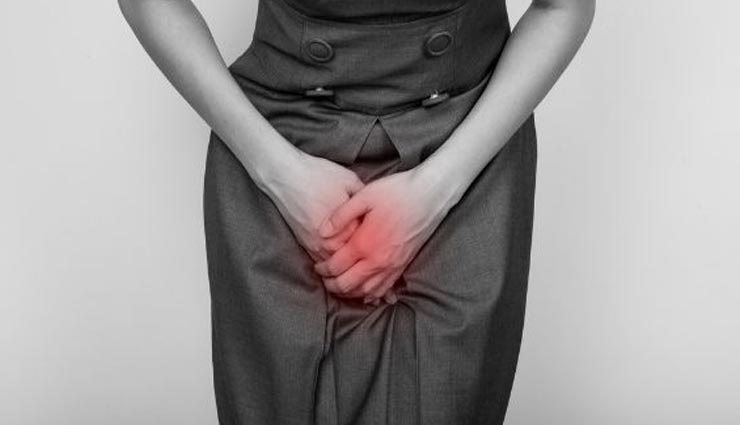 लक्षणों की अनदेखी बनाती हैं वजाइनल कैंसर को घातक, जानें इसके परीक्षण और इलाज की जानकारी 