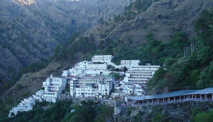 गर्मियों के दिनों में इन मंदिरों में जा कर मिलेगी ठंडक temples,holidays,cool temperature,summers,travel,travel tips