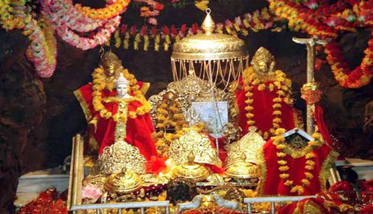 indias richest temples,siddhivinayak temple,shirdi sai baba temple,vaishno devi temple,travel,tourism,holidays,india tourism