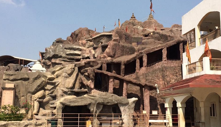 7 famous temples in ahmedabad gujarat,temples in ahmedabad gujarat,ahmedabad tourism,places to enjoy in ahmedabad,best temples to visit in ahmedabad,top temples in ahmedabad,famous temples in gujarat