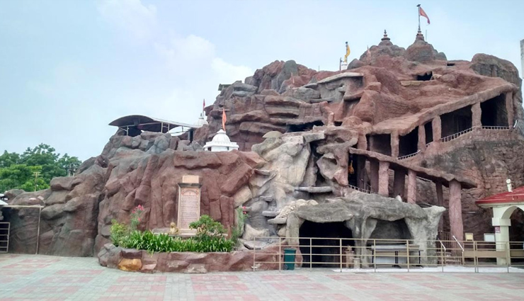 temples in ahmedabad,ahmedabad travel,tourist places ahmedabad,famous temples in ahmedabad,travel,tourism,holidays