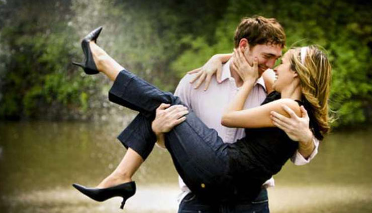 emotional intimacy in relationships,how emotional intimacy is important for relationship,relationship tips,importance of emotional intimacy,mates and me