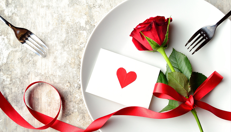 valentines day,surprise your boyfriend on valentines day,valentines day tips,girlfriend boyfriend tips,love,love tips