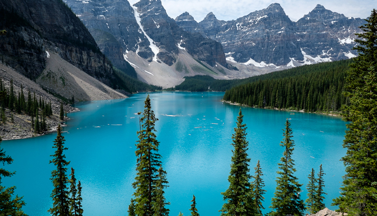 valleys to visit around the world,beautiful valleys,valley of ten peaks,banff national park,canada,barun valley,nepal,khumbu valley,haa valley,bhutan,jiuzhaigou valley,china,lotschental valley,switzerland,valley of flowers,india,jammu kashmir valley,india,azad kashmir valley,pakistan,hunza valley,kaghan valley