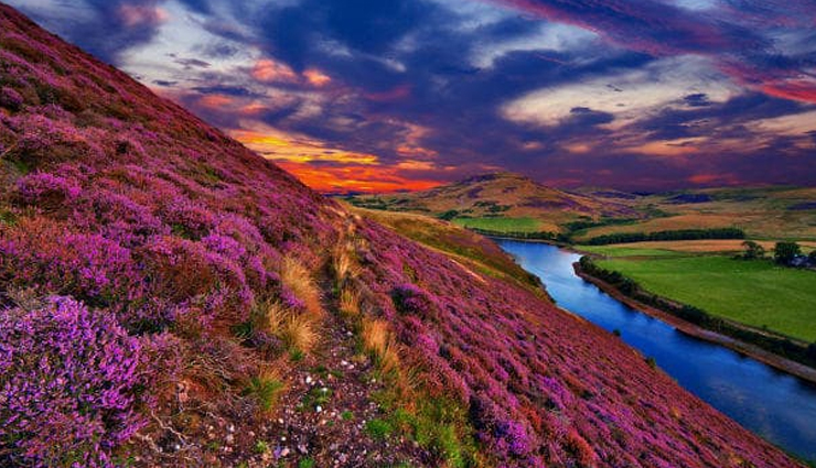 valleys to visit around the world,beautiful valleys,valley of ten peaks,banff national park,canada,barun valley,nepal,khumbu valley,haa valley,bhutan,jiuzhaigou valley,china,lotschental valley,switzerland,valley of flowers,india,jammu kashmir valley,india,azad kashmir valley,pakistan,hunza valley,kaghan valley