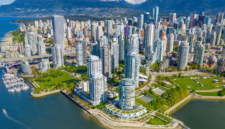 canada tourist attractions,best places to visit in canada,top canadian tourist spots,must-see places in canada,popular destinations in canada,canada travel hotspots,iconic landmarks in canada,tourist highlights across canada,explore canada top sights,canadian travel destinations