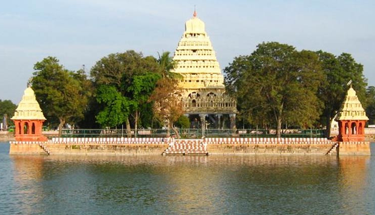 friendship day 2023,spiritual temples in madurai,friendship day celebration in madurai,temples to visit on friendship day,madurai temples for friends,friendship day with friends at temples,meenakshi amman temple madurai,koodal azhagar temple madurai,alagar koyil madurai,pazhamudircholai madurai,thirupparamkunram murugan temple,friendship and spirituality in madurai,friendship day pilgrimage in madurai,best temples to visit with friends in madurai,friendship day special prayers in madurai temples