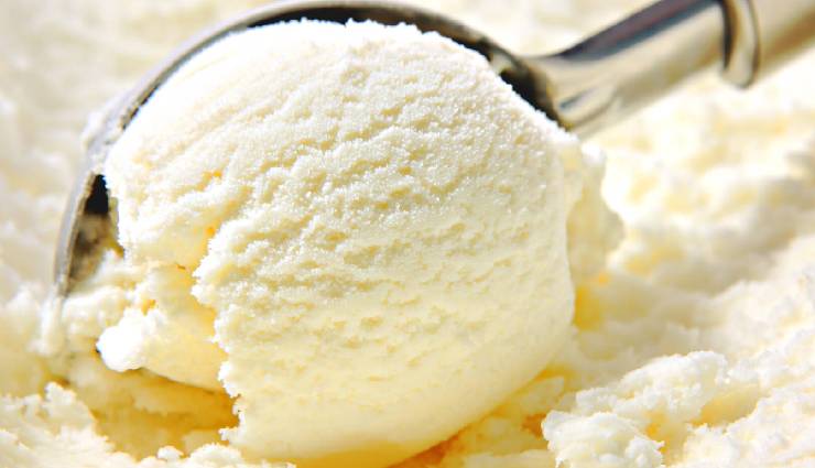 वनिला आइसक्रीम के स्वाद में सराबोर हो जाएं सब, घर के सभी सदस्यों को जरूर आएगी पसंद #Recipe