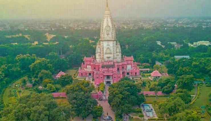 varanasi,tourist places to visit in varanasi,places to visit in varanasi,kashi vishwanath temple,sankat mochan hanuman temple,new vishwanath temple,bhu,durga temple,tibetan temple,manikarnika ghat