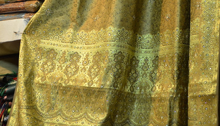 सावन में अद्भुत नजारा पेश करते हैं बनारस के मंदिर और घाट, कभी शांत नहीं होती मणिकर्णिका घाट की अग्नि banaras ghats in varanasi,varanasi ghat attractions,exploring banaras ghats,famous ghats of varanasi,varanasi riverfront ghats,must-visit ghats in banaras,spiritual significance of varanasi ghats,ghat rituals in banaras,varanasi ghats at dawn and dusk,serene experience at banaras varanasi ghat