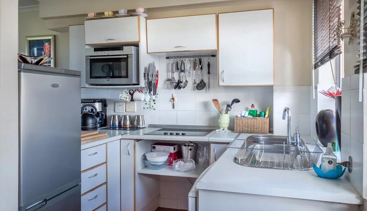 आपकी किस्मत बदल सकती हैं रसोई में रखी ये चीजें, जानें इनकी सही दिशा vastu tips,vastu tips in hindi,kitchen vastu tips