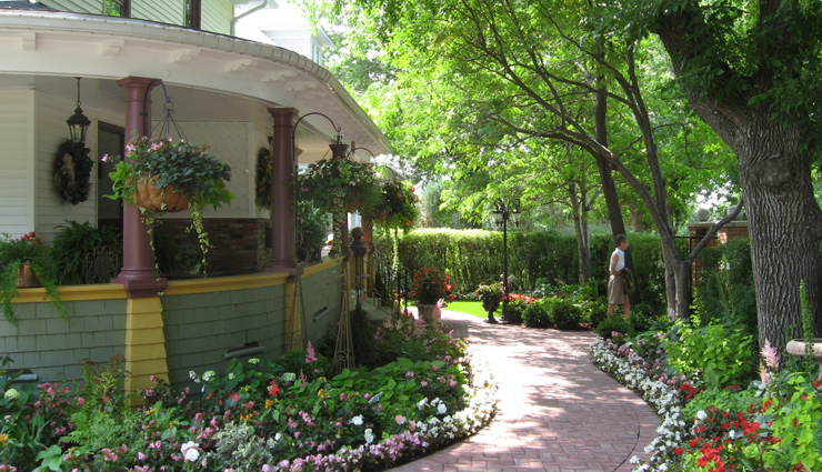 vastu for house garden,house garden,astrology tips