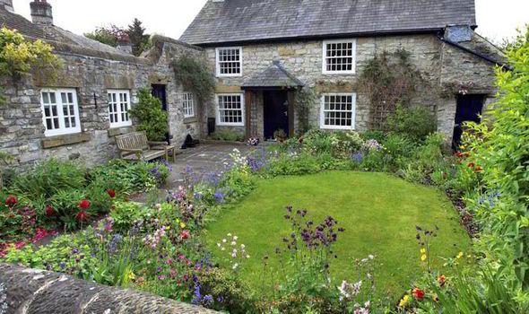 house garden,astrology tips