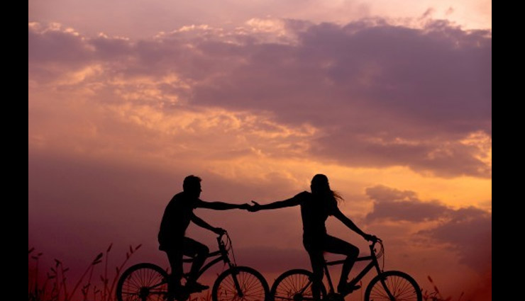 Valentines Special- 5 Vastu Tips To Maintain Balance in Your Love Life