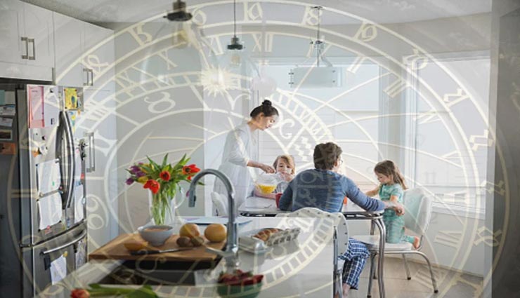 रसोई में इन चीजों को रखना आपके लिए हानिकारक, छिनती हैं घर की सुख-शांति और समृद्धि