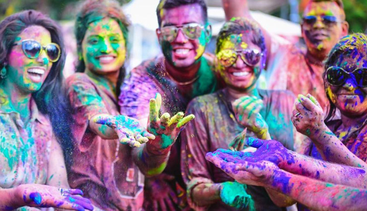 Holi Special- 5 Vastu Tips To Follow While Celebrating Holi