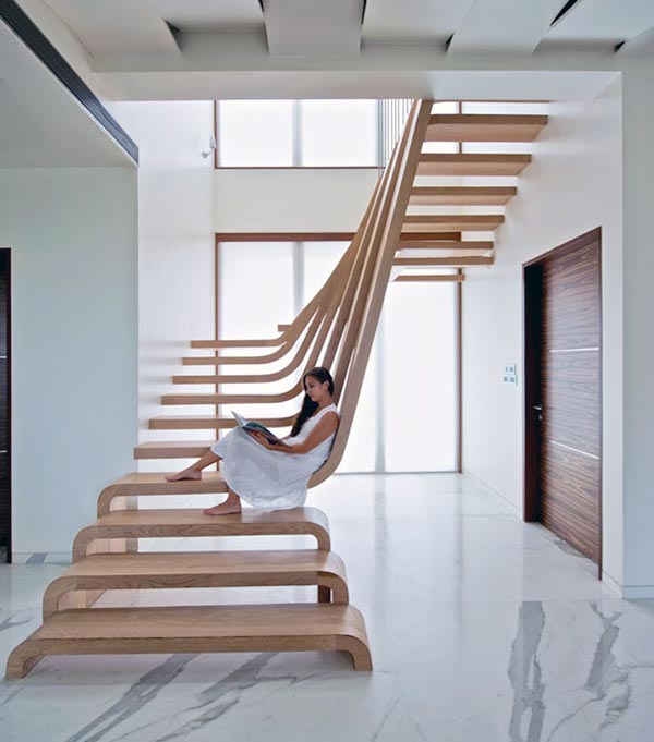 stairs vastu,vastu,vastu tips for home ,घर की सीढियों से जुड़े वास्तु टिप्स