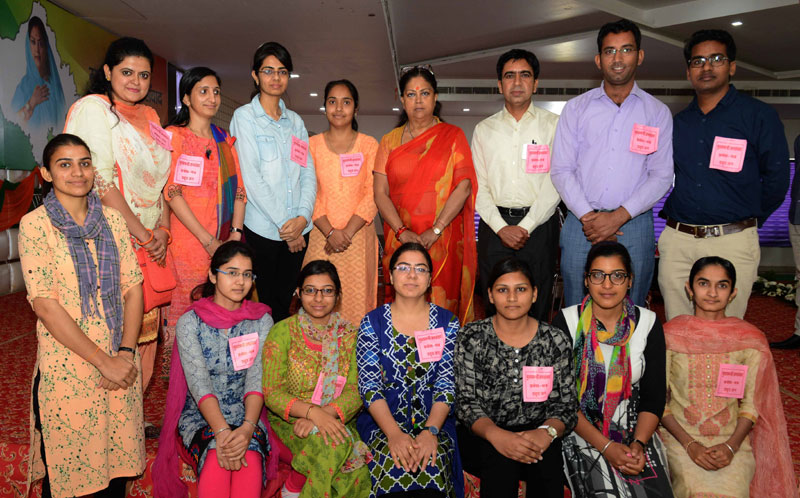 chief minister vasundhara raje,mustard,sriganganagar,rajasthan news