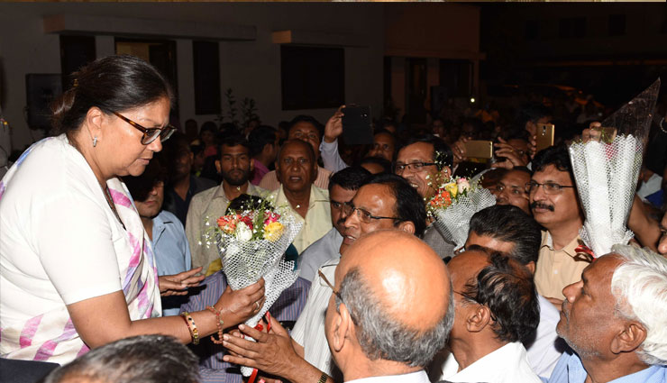 भूमि आवंटन के आदेशों को बहाल करने पर विभिन्न समाजों ने जताया मुख्यमंत्री श्रीमती वसुन्धरा राजे का आभार