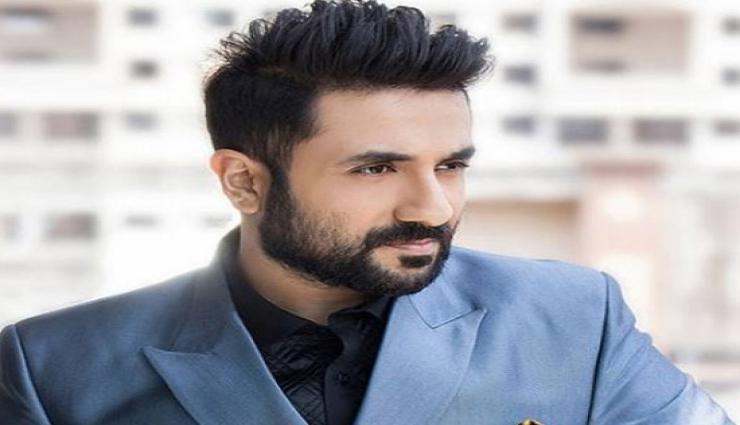 अभिनेता व स्टैंडअप कॉमेडियन वीर दास के ट्विटर पर प्रशंसकों की संख्या 70 लाख पहुंचीं