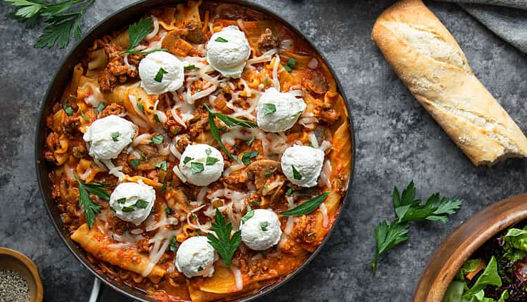 vegetarian lasagna skillet recipes,hunger struck,easy recipes,food,lasagna recipes