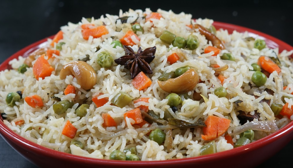 वेजिटेबल पुलाव : इस बार अपनों के लिए बनाकर देखें यह स्वादिष्ट और पोषण से भरपूर डिश #Recipe