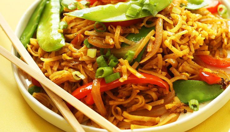 Summer Recipe- Veg Singapore Noodles
