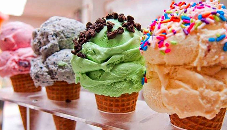 halva,vegan chocolate babka,lotus rozalach,cookeez,dairy-free ice cream,mojito popsicle,vegan desserts,famous vegan desserts in tel aviv,tel aviv