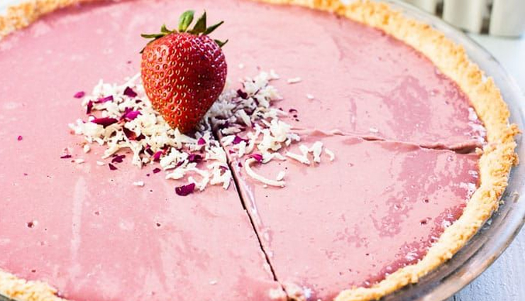 Recipe- Delicious Pretty Pink Vegan Strawberry Cream Pie
