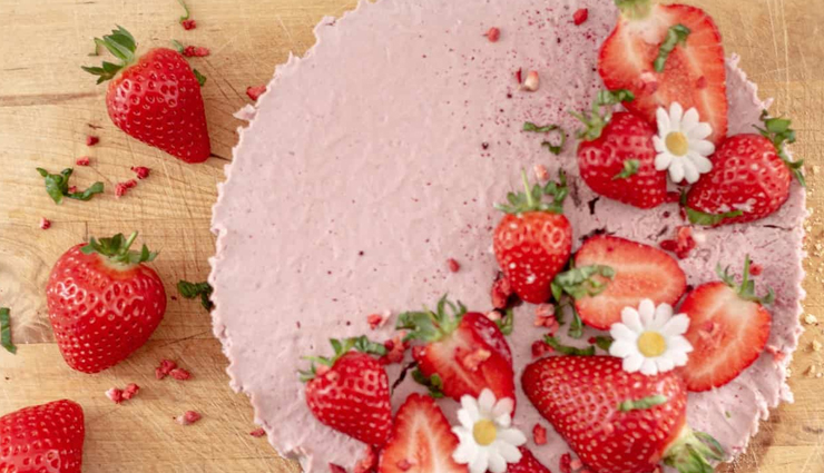 strawberry cream pie,hunger struck,food