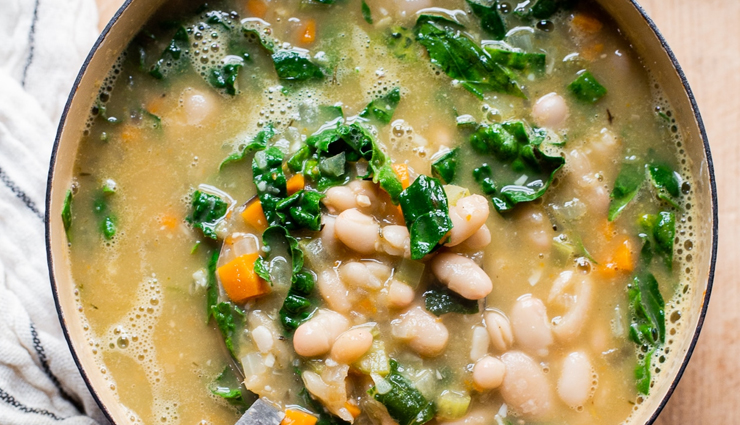 vegetarian kale soup recipe,healthy kale soup recipe,nourishing vegetarian soup with kale,easy vegetarian kale soup recipe,nutritious kale soup for vegetarians,wholesome kale soup recipe,flavorful vegetarian soup with kale and beans,simple kale soup recipe,vegan-friendly kale soup recipe,homemade vegetarian soup with kale and vegetables