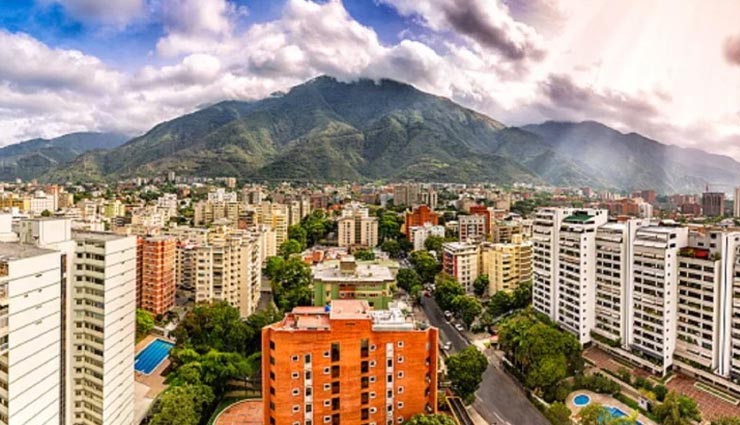 weird news,weird incident,venezuela,one lakh bolivar notes