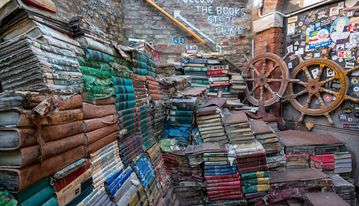 venice,tourist attraction in venice,places to visit in tourist attraction in venice,st marks square,libreria acqua alta,rialto market,gelateria alaska