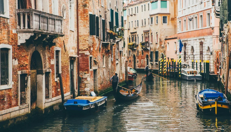 italy tourist attractions,top places to visit in italy,best tourist spots in italy,italy travel destinations,must-see places in italy,famous landmarks in italy,italy bucket list destinations,top tourist attractions in italy,unmissable sights in italy,tourist hotspots in italy