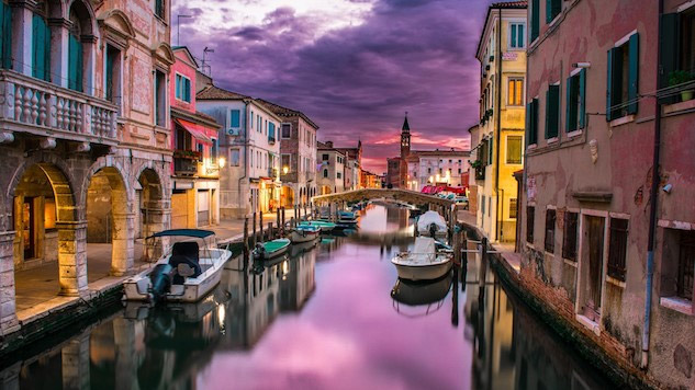 most romantic cities in the world,most romantic destinations in the world,romantic places to be visited,the maldives,venice,italy,paris,france,kauai,hawaii,rome,italy,valentines special,valentines special 2018