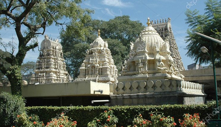 इन 10 प्रसिद्द मंदिरों के लिए भी जाना जाता हैं भारत का सिलिकॉन वैली बेंगलुरु temples in bangalore,bangalore sacred temples,famous temples in bangalore,spiritual sites bangalore,religious places in bangalore,bangalore temple tour,holy shrines in bangalore,visiting temples bangalore,bangalore divine landmarks,ancient temples bangalore