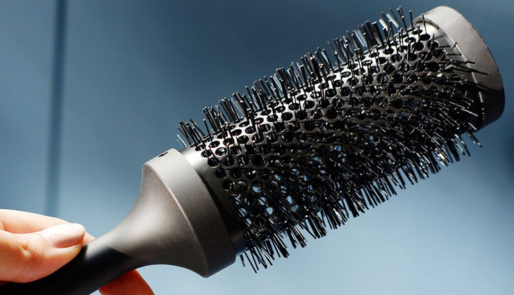 बालों की सेहत के लिए जरूरी है सही कंघी का चुनाव, जानें इससे जुड़ी जानकारी hair health,choose the right comb,hair care,comb types,hair styling,detangling hair,scalp health,hair maintenance,hair hygiene,hair grooming,best combs for hair health,proper hair combing techniques,hair care tips,types of hair combs,combs for different hair types,hair styling tools,gentle hair detangling,scalp care tips,daily hair maintenance,maintaining healthy hair,hair hygiene practices,grooming tips for hair,natural hair care,comb for curly hair,comb for straight hair,anti-frizz hair combing,combing wet hair,healthy scalp practices,preventing hair damage,hair care routine,choosing combs for sensitive scalp,hair combing for kids,hair breakage prevention,healthy hair grooming habits,effective hair care products,scalp massage techniques,hair strengthening tips,avoiding split ends,comb hygiene tips,hair brush vs. hair comb,sustainable hair care tools,hair combing for volume,hair detangling brushes,tips for tangle-free hair,hair care myths,hair loss prevention with combing,hair texture and comb choice,hair care for all ages,combing techniques for fine hair,comb care and cleaning