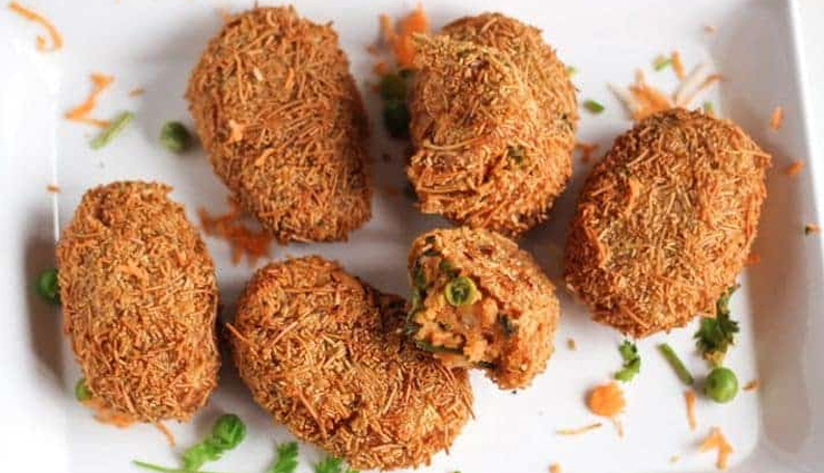 vermicelli potato cutlet,vermicelli potato cutlet recipe,easy recipes,hunger struck,food,potato cutlets