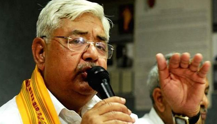 Article 370: अखिल भारतीय संत समिति और विहिप ने दिखाए तेवर, कहा - कश्मीर में तोड़े गए 435 मंदिरों का फिर हो निर्माण